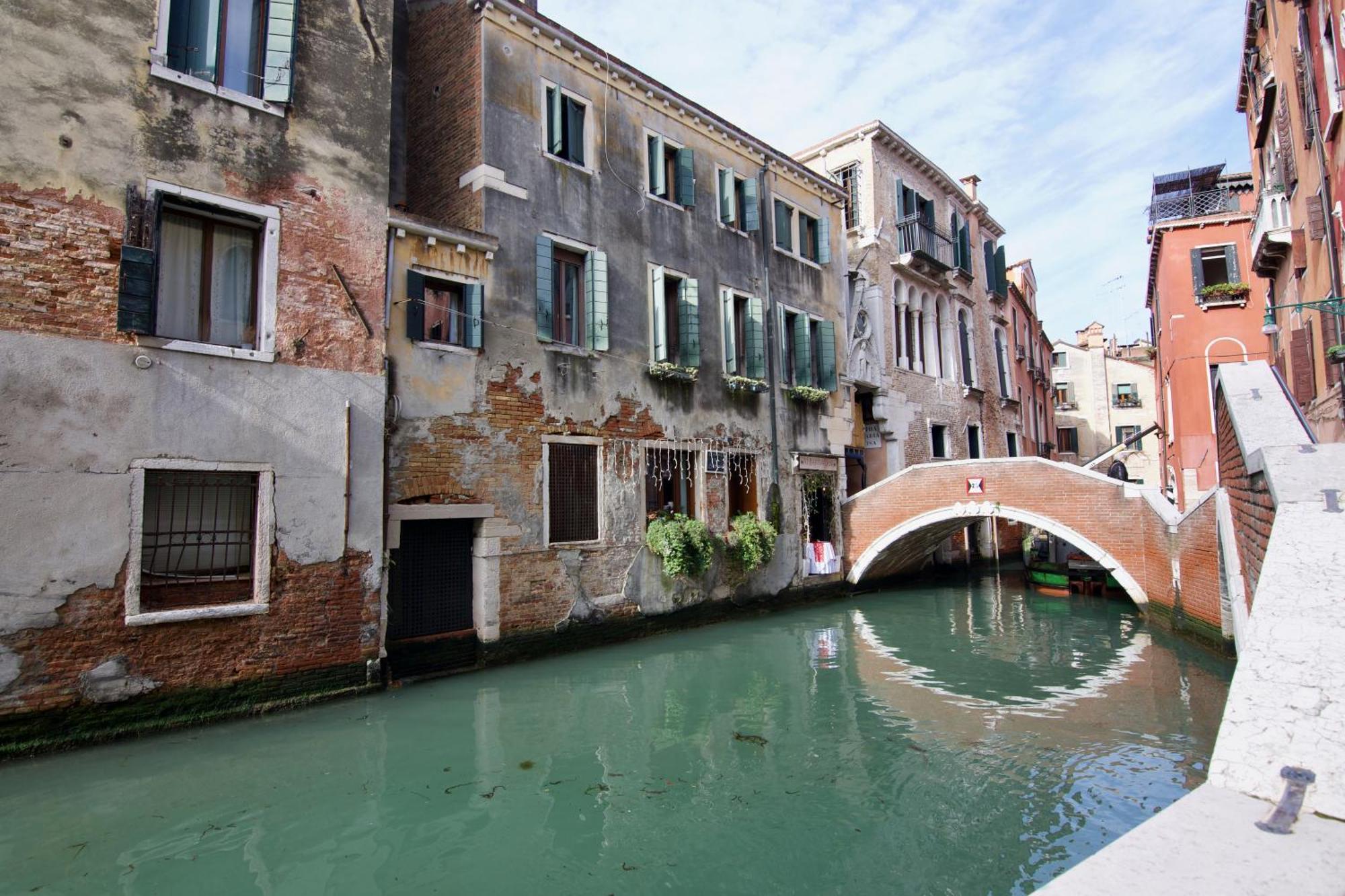 Charming Venice Apartments Exterior photo